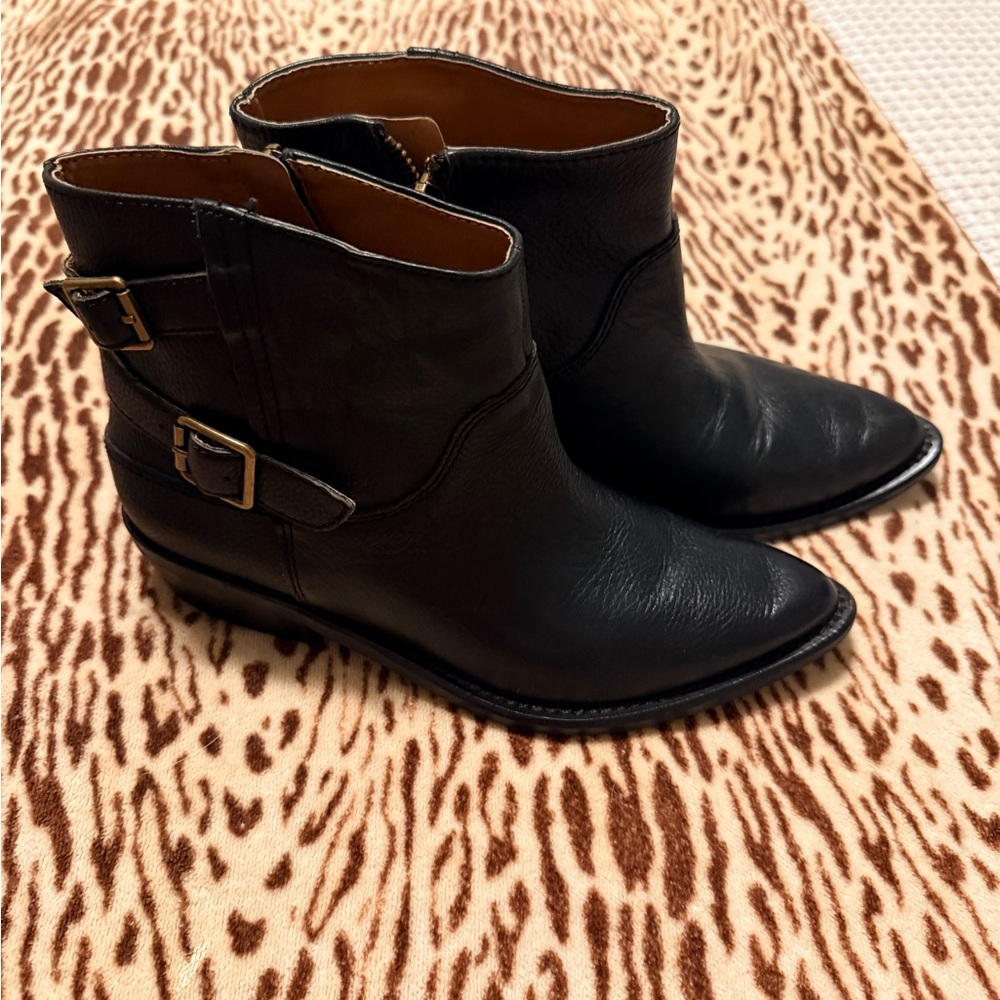 Lucky Brand Black Leather Buckle Ankle Booties